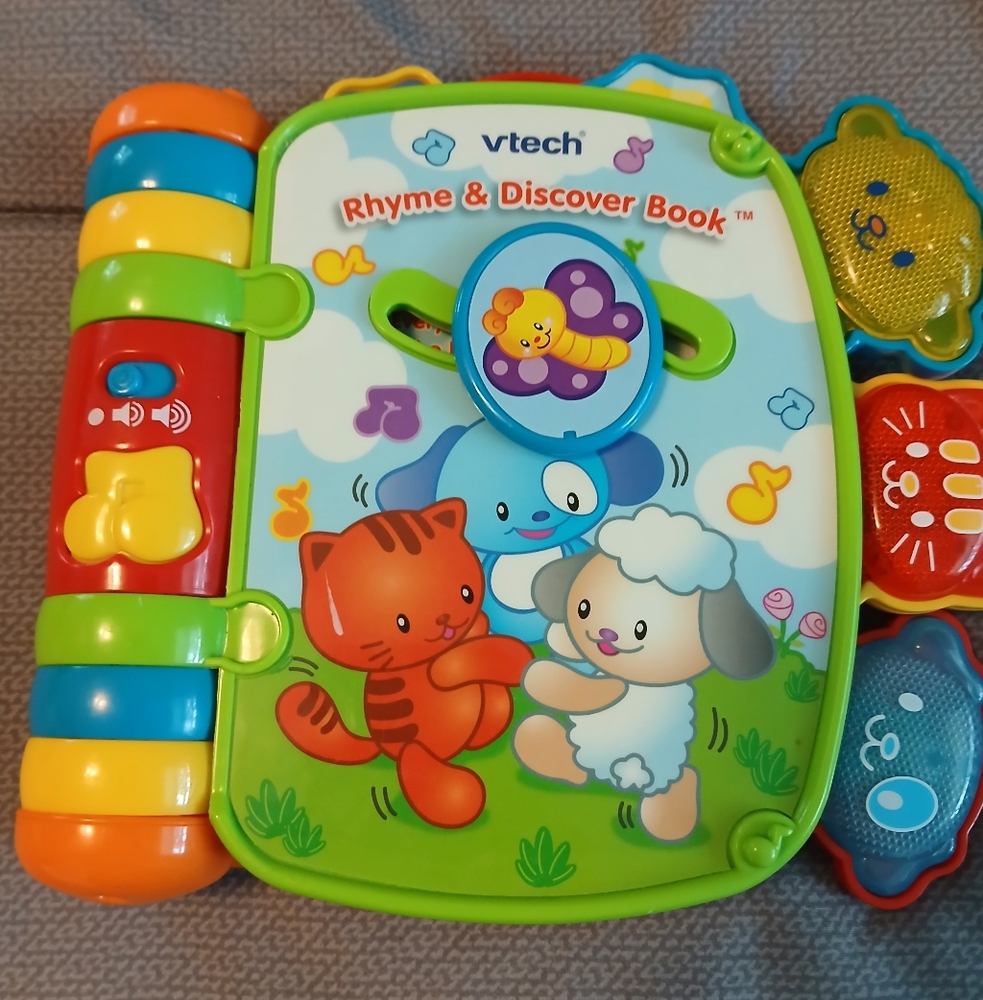 Rhyme & Discover Book - Multicolor